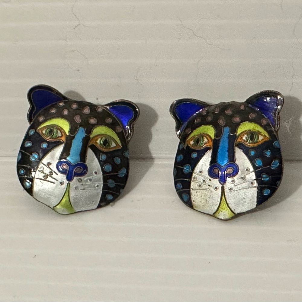 Cloisonné Cat post earrings